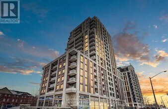 Building Photo - 9560-9560 Markham Rd