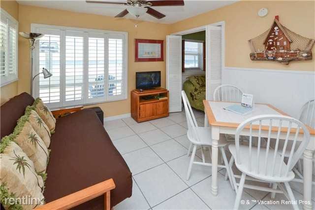 Primary Photo - 17250 Gulf Blvd