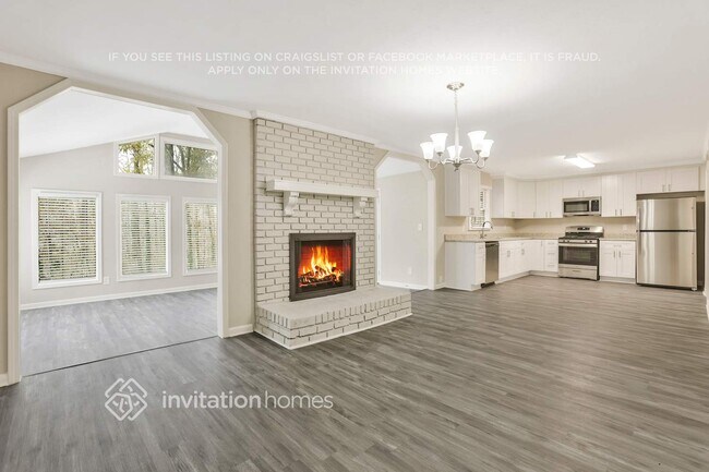 Foto del edificio - 3325 Kingfisher Dr