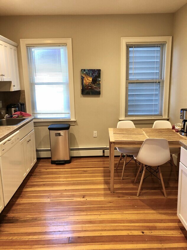 Kitchen - 4 Oak Terrace