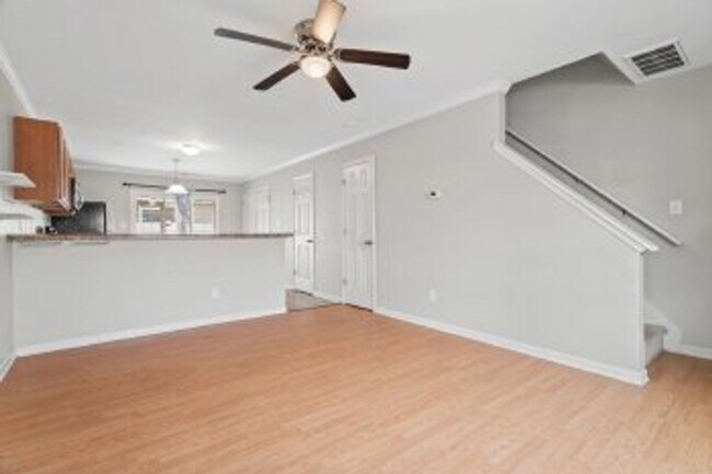 Foto del edificio - 2BR/2.5BA Townhome in The Gables