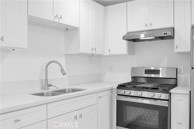 Foto del edificio - 308 N Catalina Ave