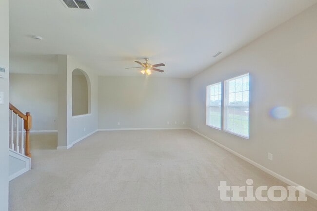 Building Photo - 3349 Table Rock Dr