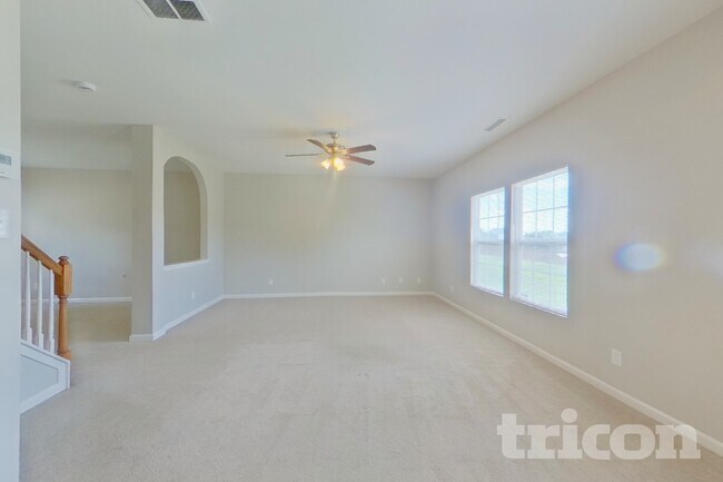 Foto del edificio - 3349 Table Rock Dr
