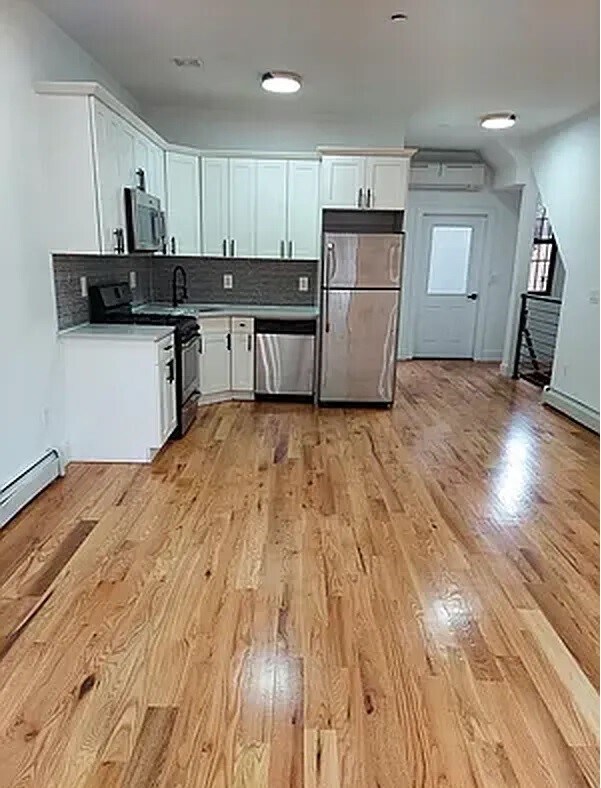 1014 Decatur St, Brooklyn, NY 11207 Townhome Rentals in Brooklyn NY