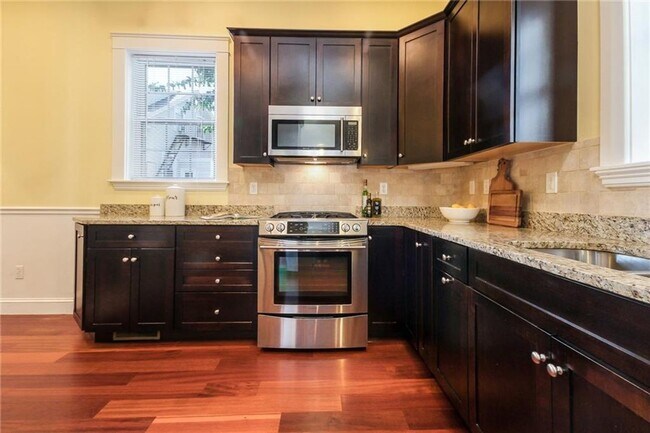 Foto del edificio - **Providence/ Eastside Fox Point - 2 bed 2...