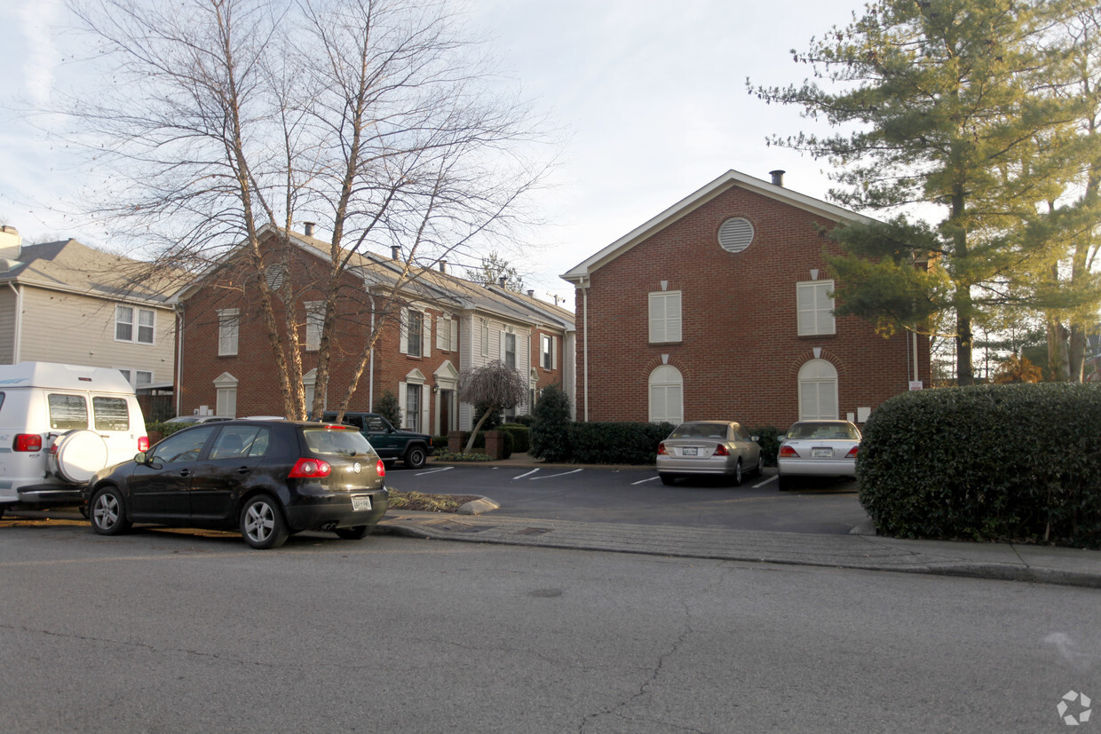 Foto principal - 2139 Acklen Ave