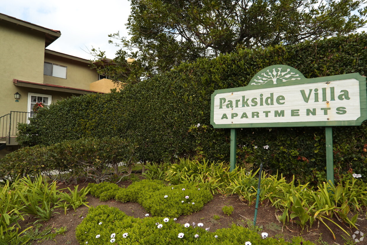 Primary Photo - Parkside Villa Apartments