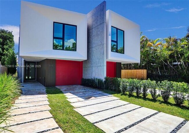 Foto del edificio - 3643 SW 1st Ave