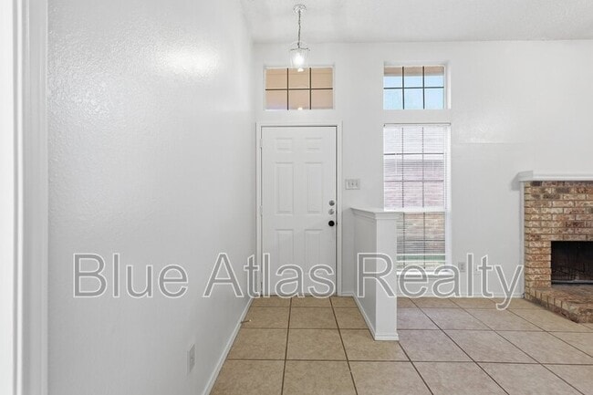 Photo - 1818 Orchard Dr House