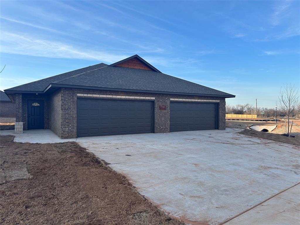 Foto principal - 7521 NONE REDBUD VILLA St