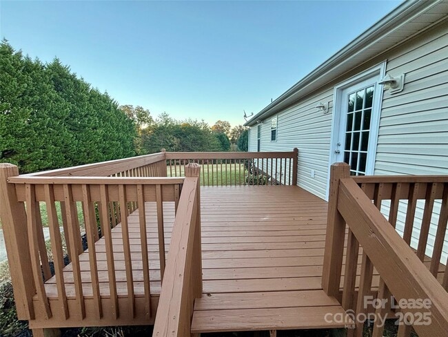 Foto del edificio - 2801 Union Ridge Dr