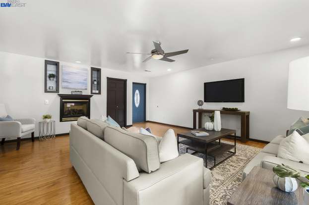 Foto del edificio - 41345 Roberts Ave