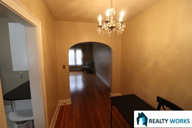 Foto del edificio - 2457 S 27th St