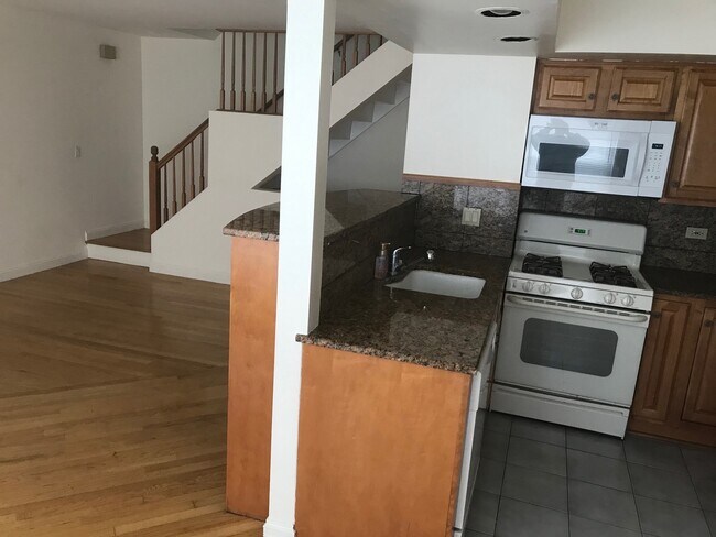 Foto del edificio - 320 W Inverrary Ln