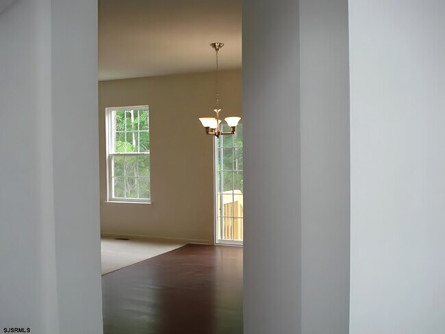 Building Photo - 3 Woodmere Avenue