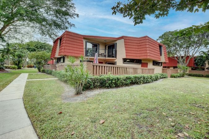 Foto principal - 8279 Severn Dr