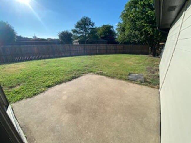 Building Photo - Allen | 3 Bed 2 Bath | Single Family Home ...