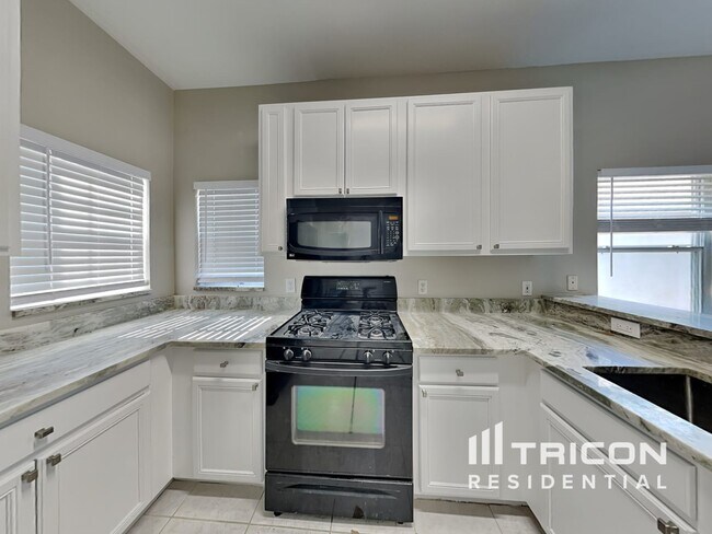 Building Photo - 6803 Exeter Park Place Apollo Beach FL