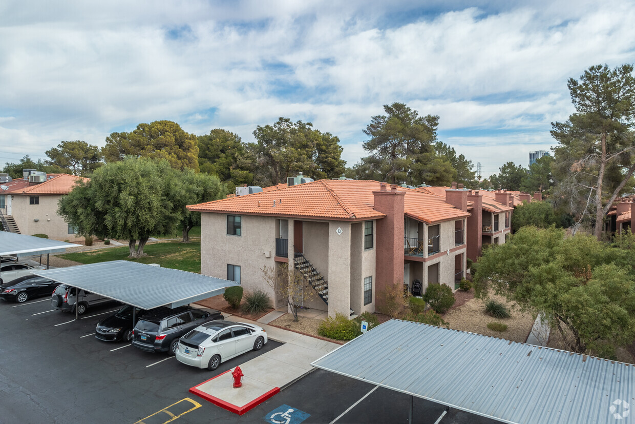 Primary Photo - Casa Mesa Condominiums