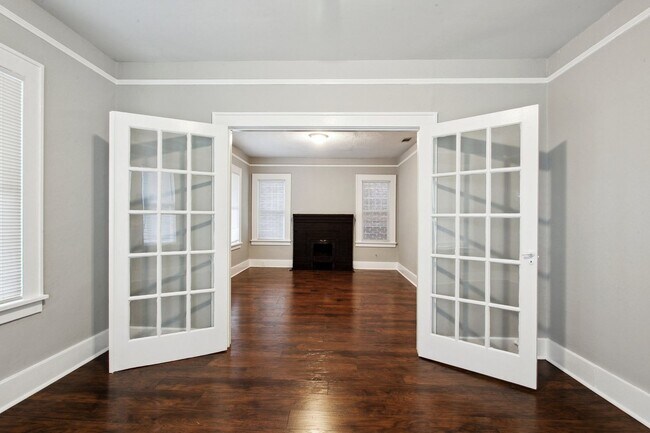 Foto del edificio - 1203 E 38th St