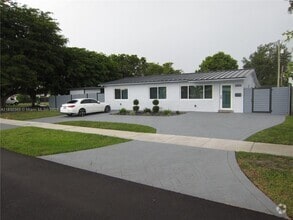 Building Photo - 8760 SW 20th St