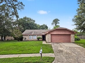 Building Photo - 7410 Songwind Ln