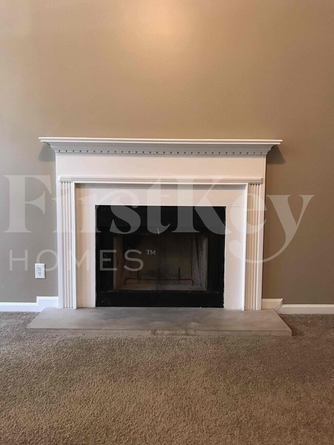 Building Photo - 3961 Bonn Dr