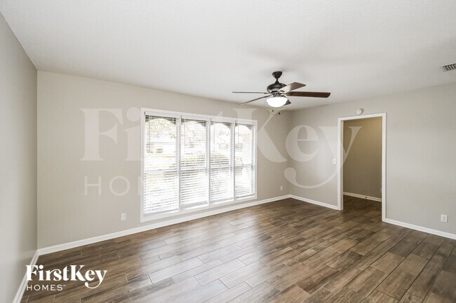 Foto del edificio - 3828 Chestwood Ave