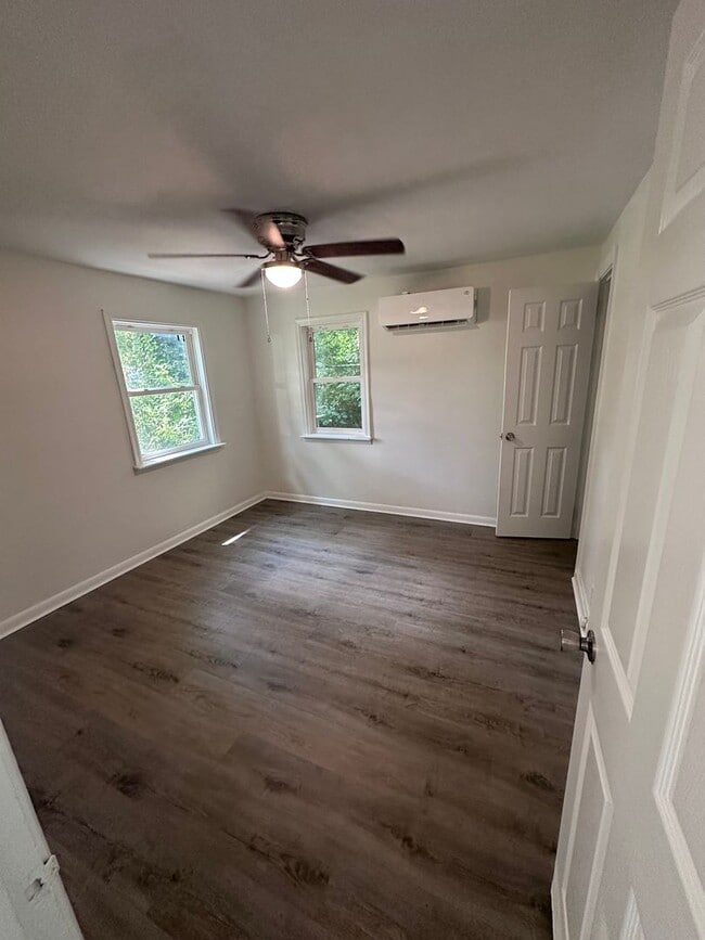 Building Photo - New house for rent!