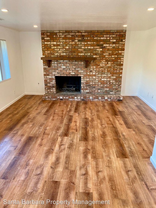 Foto del edificio - 208 N C St