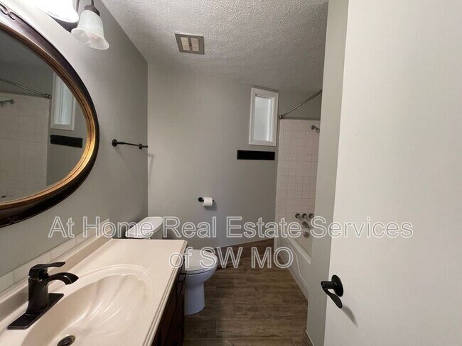 Building Photo - 2445 S Prospect Ave