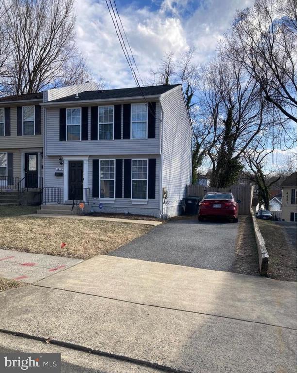 Foto principal - 4433 Hunt Pl NE