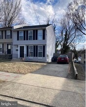 Building Photo - 4433 Hunt Pl NE