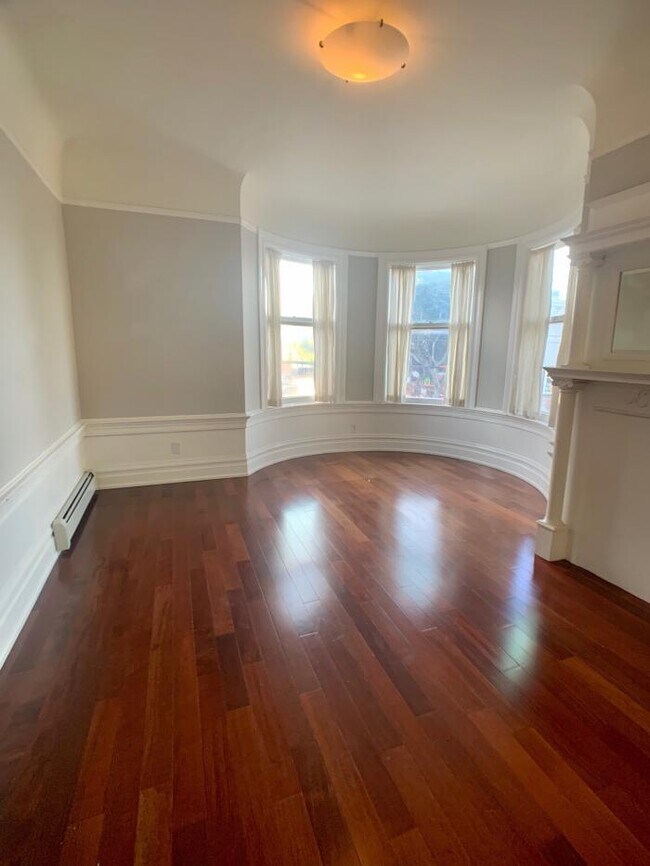 Foto del edificio - 4 bedroom in San Francisco CA 94110