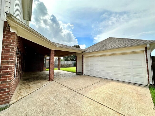Foto del edificio - 26223 Longmont Park Ln