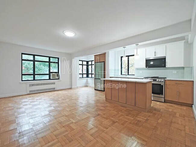 Foto del edificio - 100 Remsen St