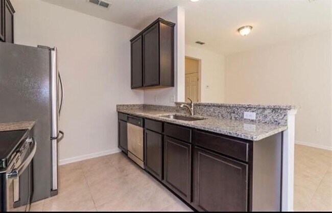 Foto del edificio - 126 Moultrie Village Ln