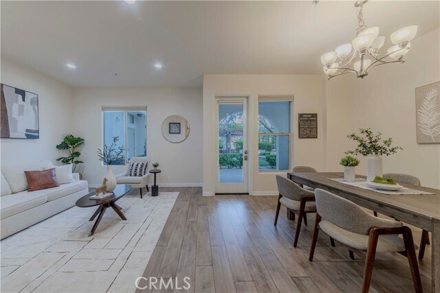 Foto del edificio - 28220 Highridge Rd