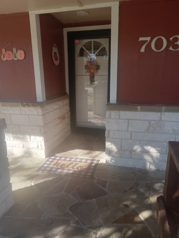 Foto del edificio - 703 E 10th St