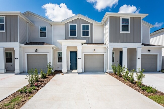 Photo - 7464 Stone Crk Trl Townhome