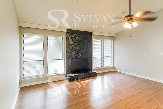 Foto del edificio - 5238 Stafford Dr NW