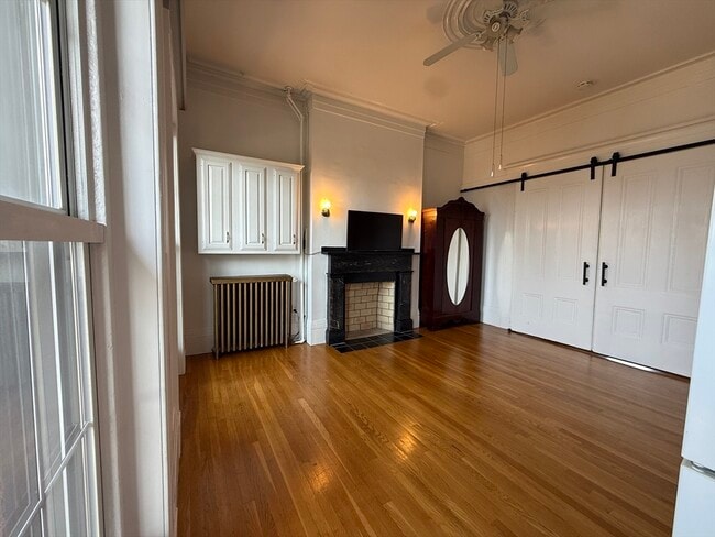 Foto del edificio - 187 Webster St