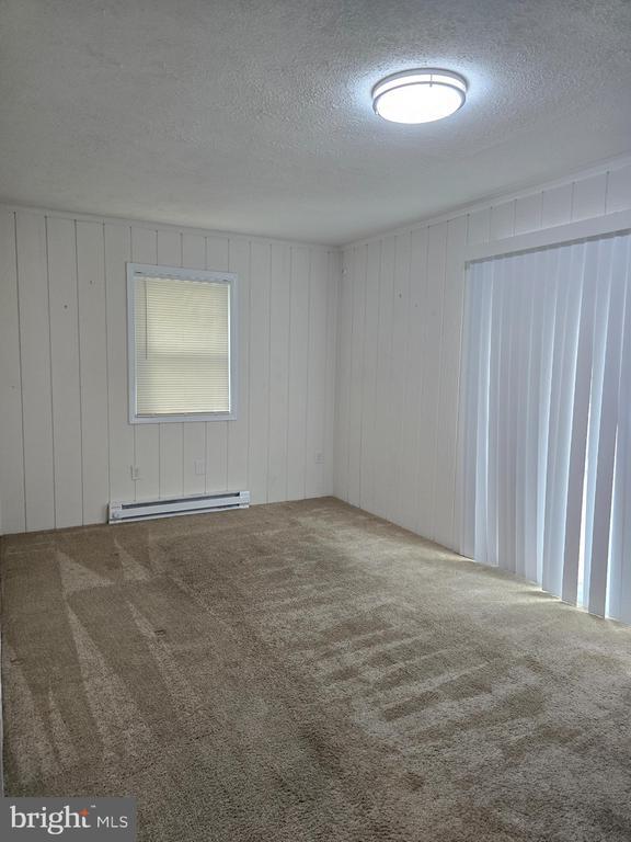 Building Photo - 384 Peach Orchard Rd