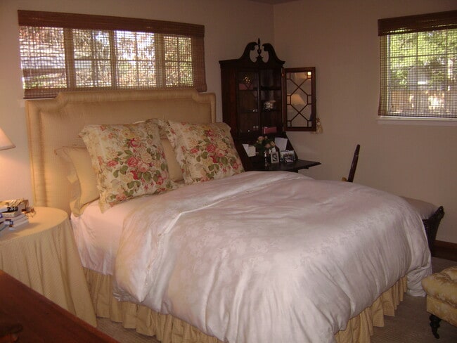 Master Bed Room - 1200 McClaren Dr