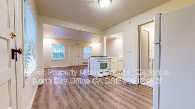 Building Photo - 824 Wheeler Street 24