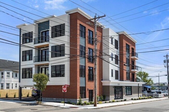 Building Photo - 523 2nd St