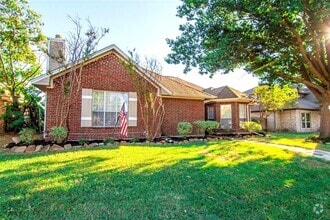 Building Photo - 7102 Alissa Dr
