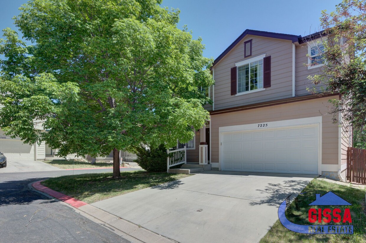Primary Photo - 7225 Canal Pt., C/S, CO 80922 - 4 bed / 2....