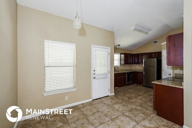 Foto del edificio - 7937 Camelot Rd
